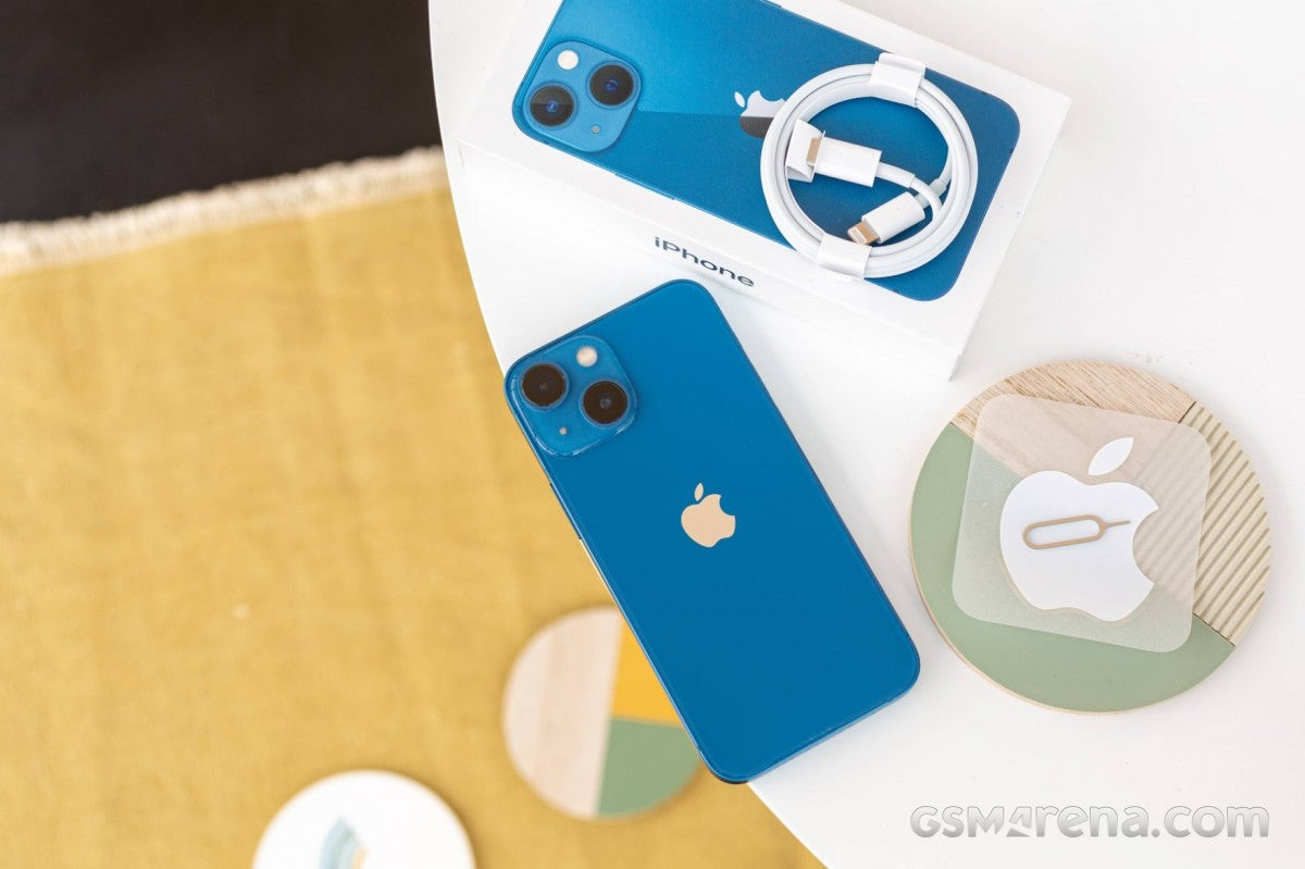 Apple iPhone 13 mini na pregledu